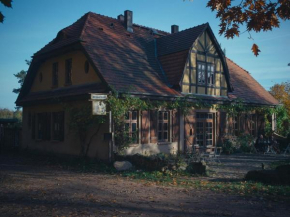 Отель Forsthaus Strelitz  Нойштрелиц